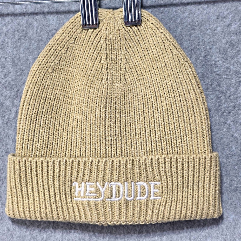 Atlantis Andy Beige Solid Knit Beanie Hat HEYDUDE Embroidered One Size Mens